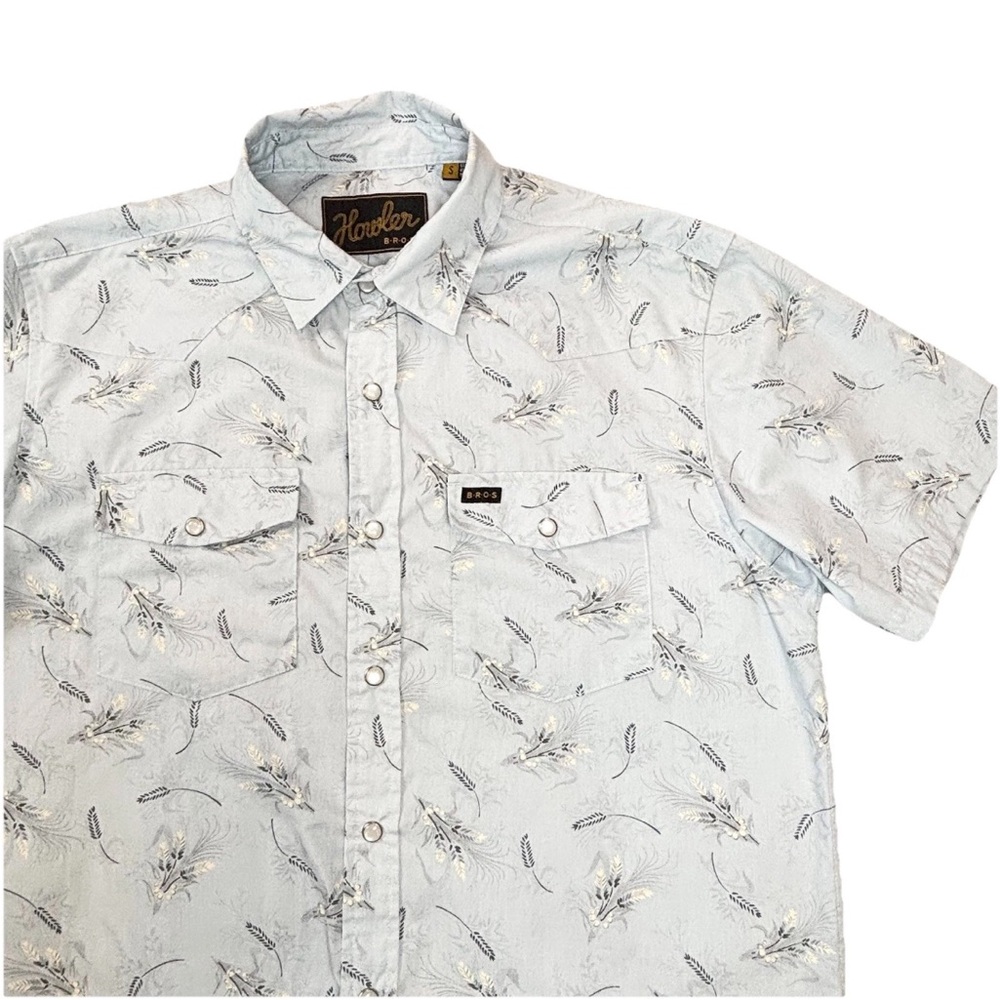 Howler Brothers Light Blue Short-Sleeve Button-Down Shirt with Feather Print